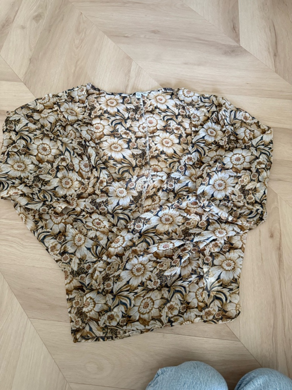 American Eagle Outfitters Floral Blouse in Cream and Brown Tones